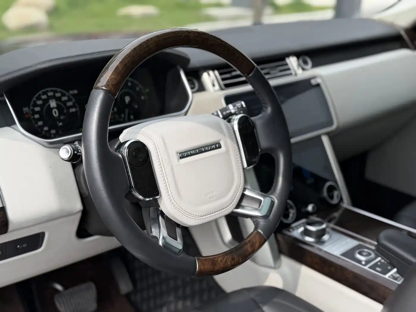 Land Rover Range Rover 2017 3.0 SC V6 Vogue фото 4