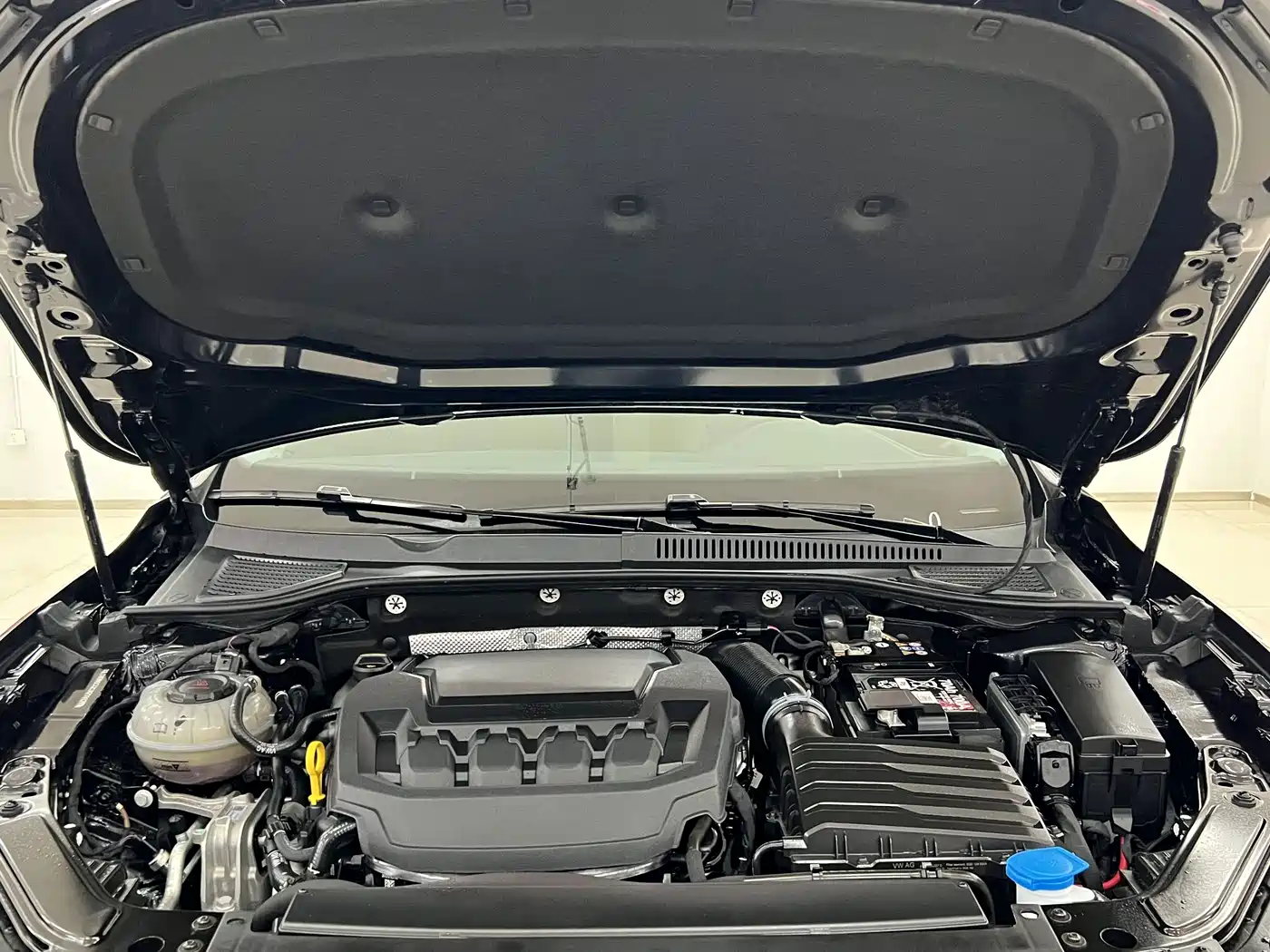 Volkswagen Passat 2026 2026 Outstanding Edition 380TSI Starlight Dragon Glory Version