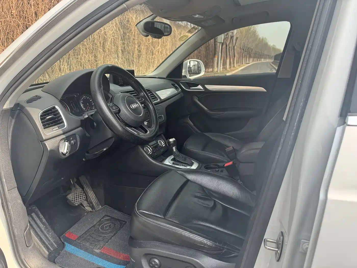 Audi Q3 2015 35 TFSI Comfort фото 12