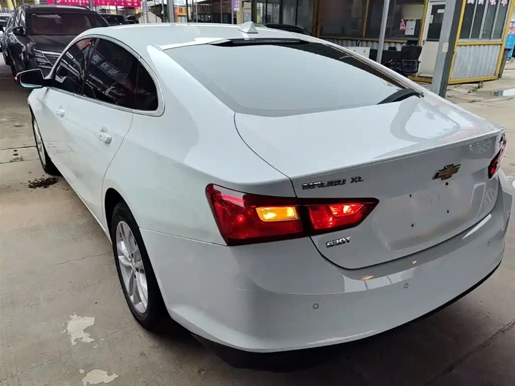 Chevrolet Malibu XL 2018 530T Auto RuiChi Edition фото 5