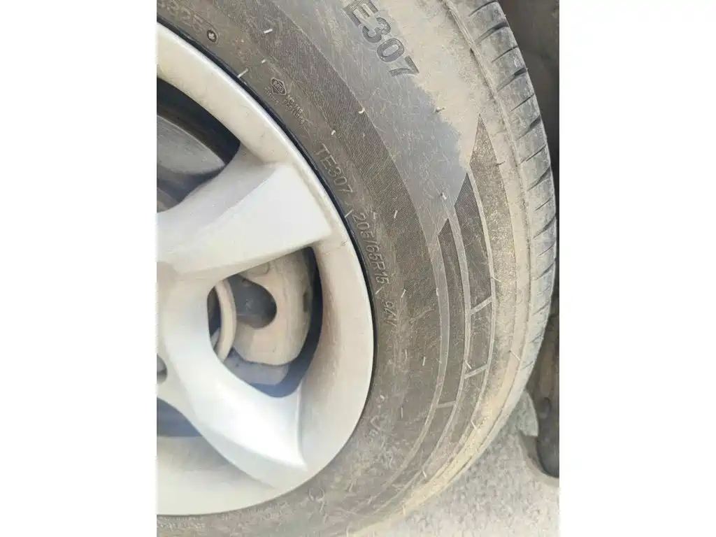 Geely Classic Emgrand 2014 2013 Hatchback 1.5L Manual Progressive