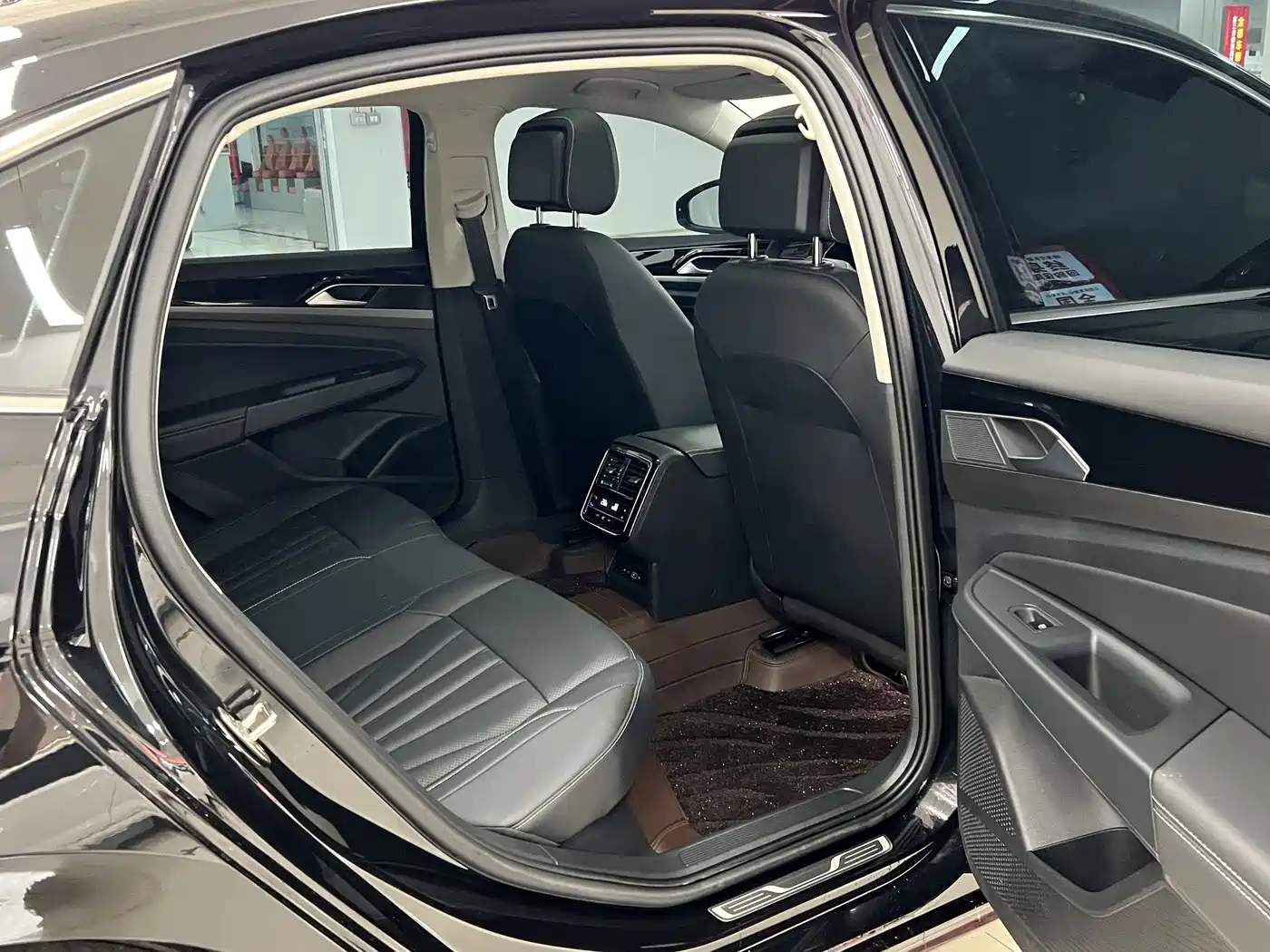 Volkswagen Passat 2026 2026 Outstanding Edition 380TSI Starlight Dragon Glory Version