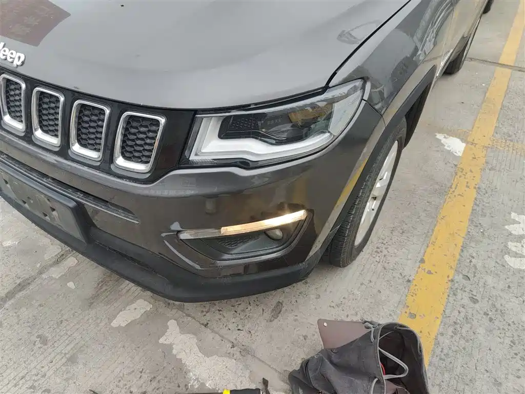 Фото 24 - Jeep Compass