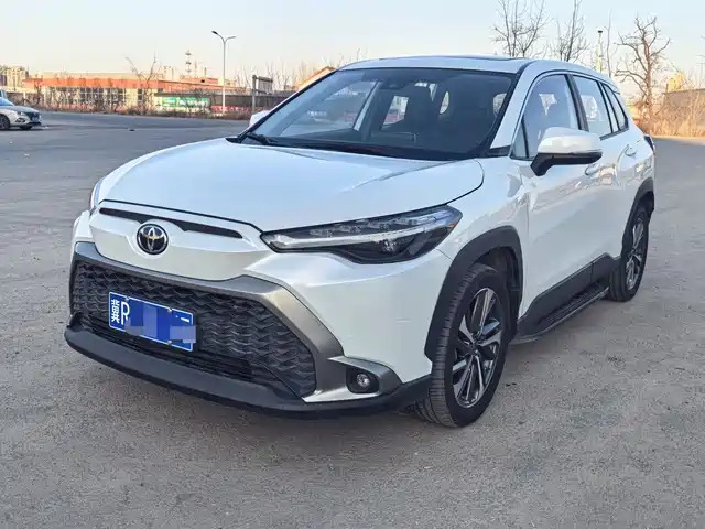 Toyota Frontlander 2022 2.0L CVT Luxury PLUS Edition