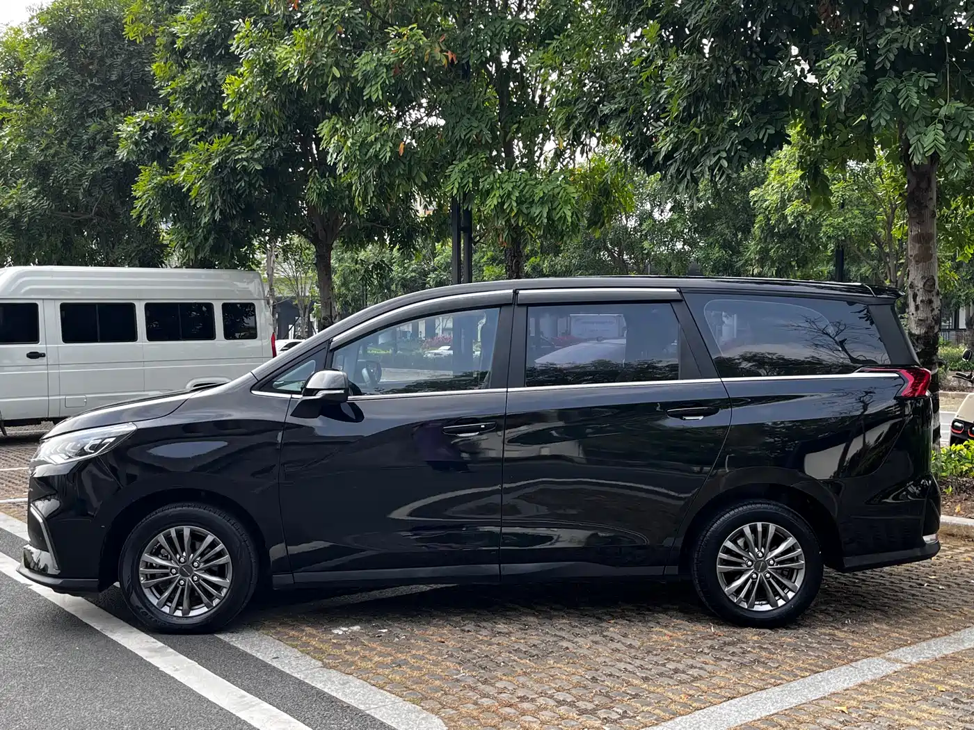 SAIC MAXUS CHASE G50