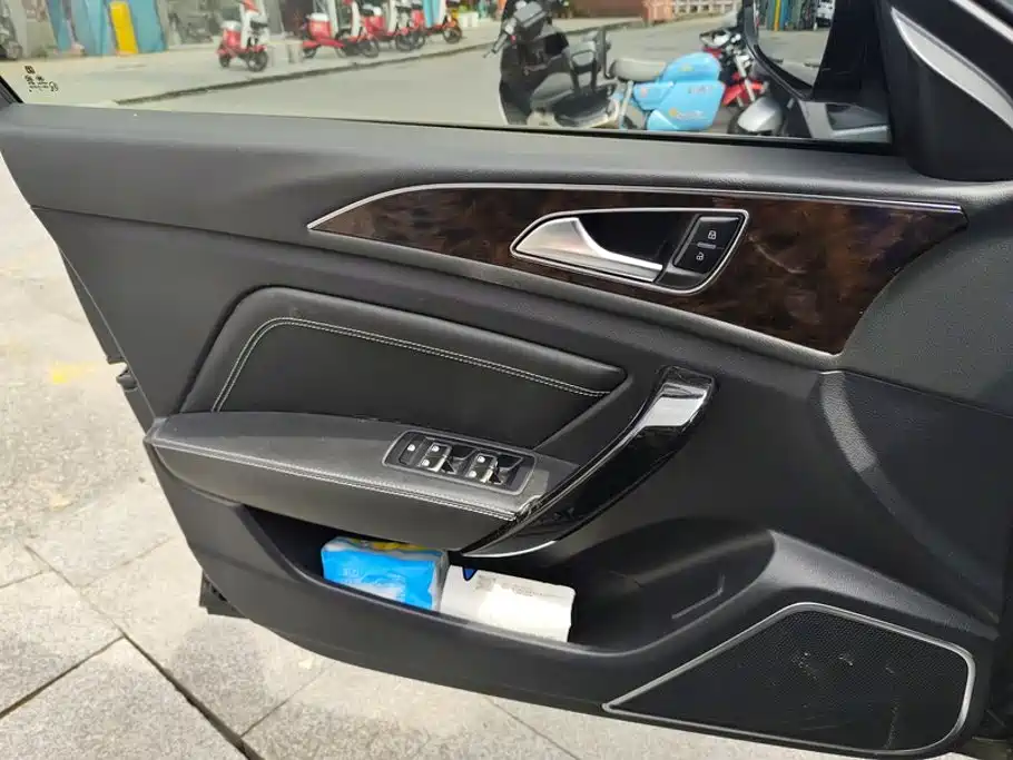 Zotye Z700 2018 2016 1.8T DCT Luxury