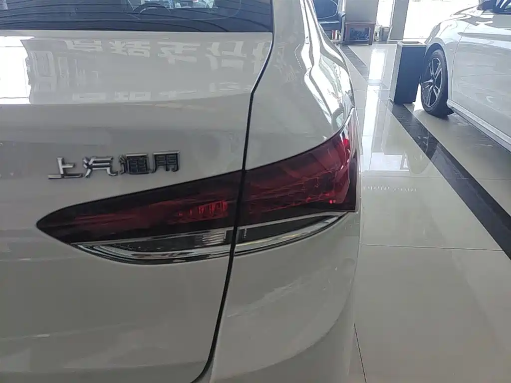 Buick Excelle 2021 Exemplar 1.5L Auto Elite фото 8