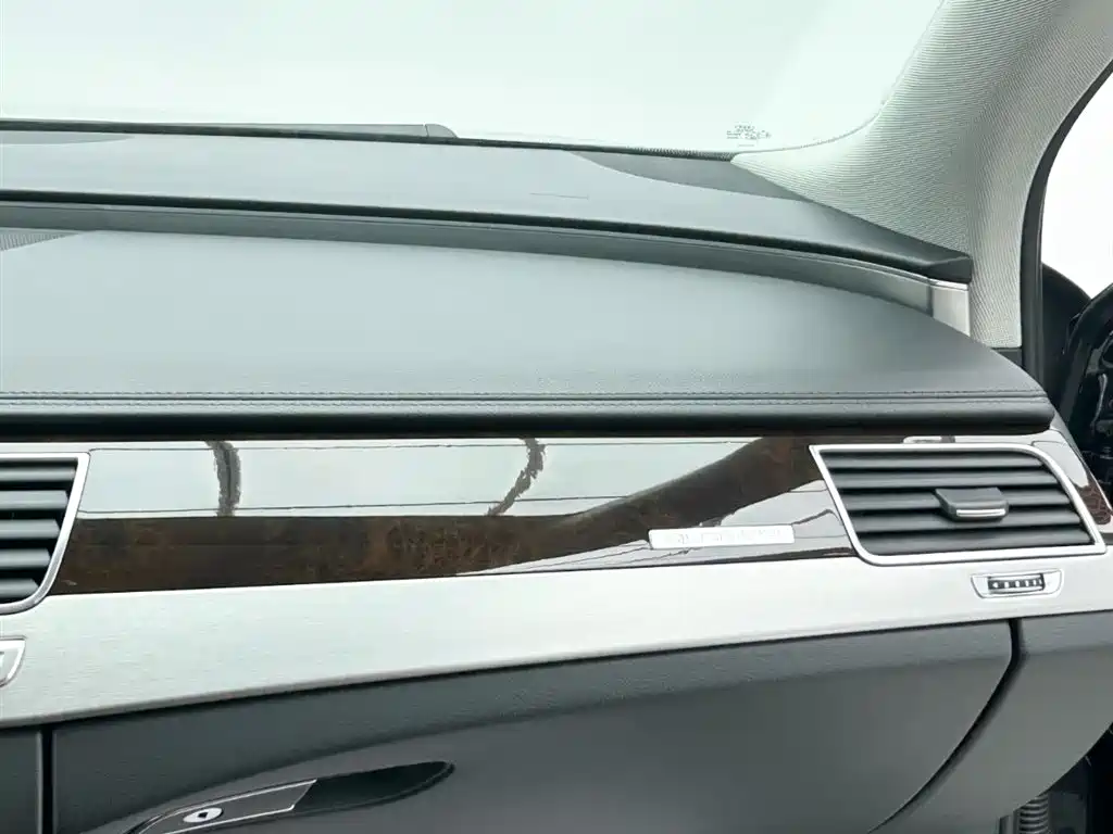Audi A8 2013 A8L 45 TFSI quattro Luxury фото 17