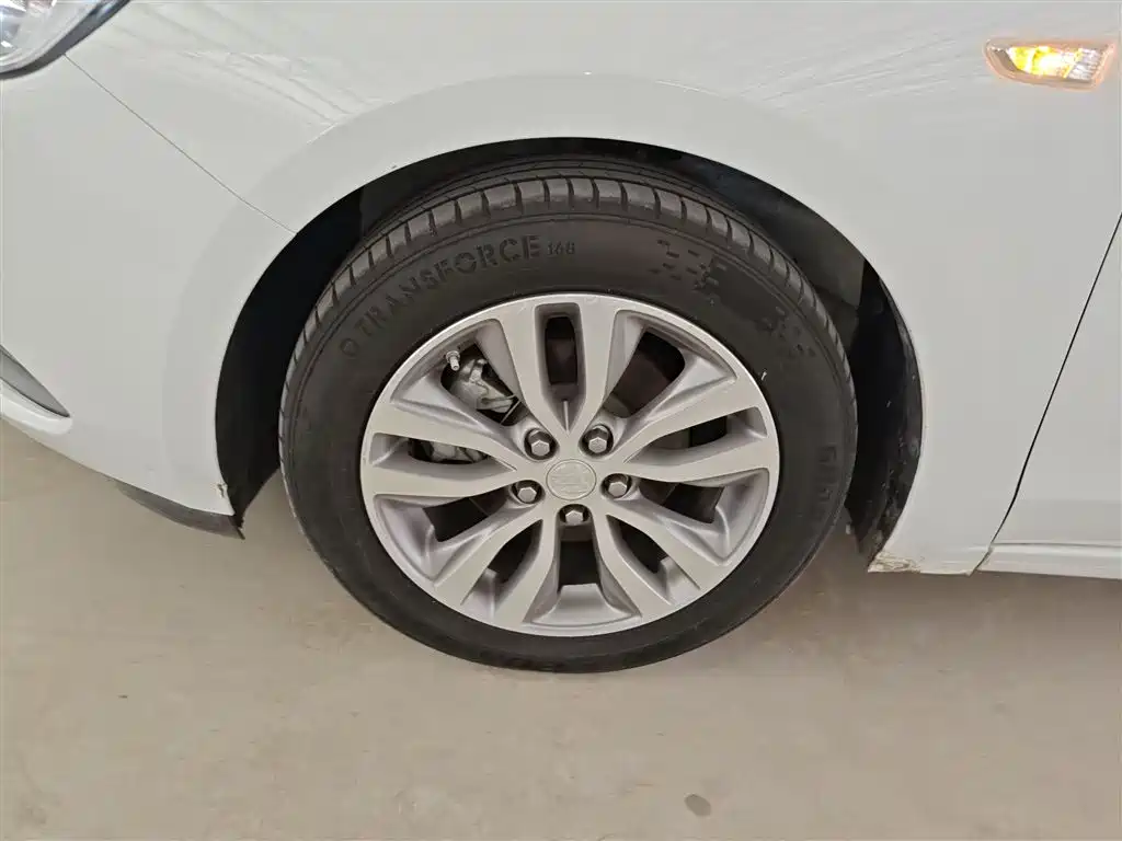 Buick Excelle 2021 Facelift 1.3T Auto Mild Hybrid Progressive фото 23