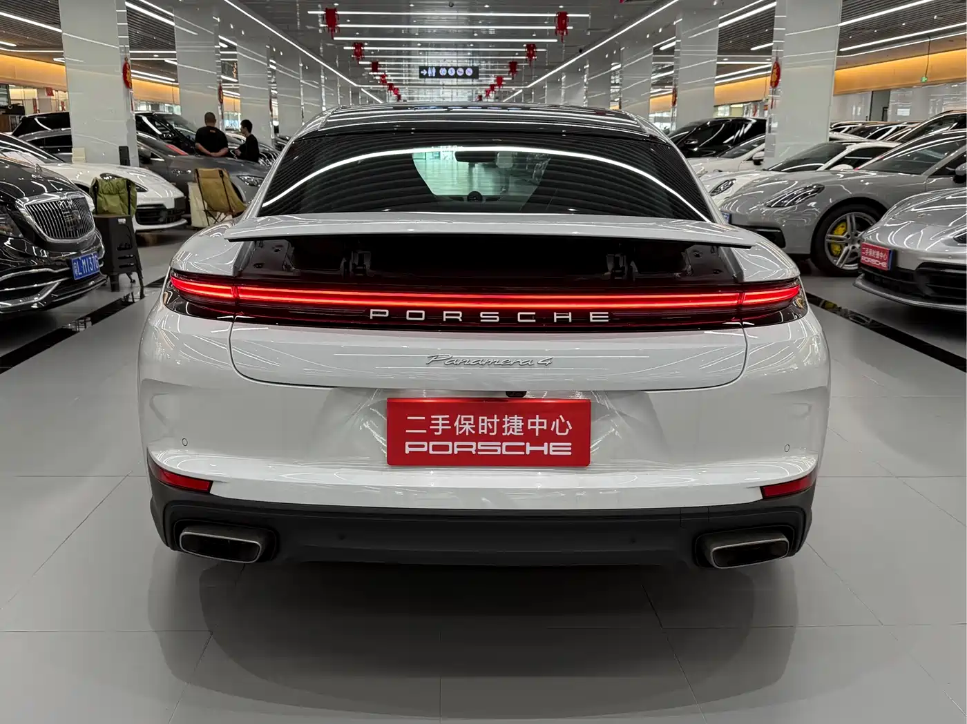 PORSCHE PANAMERA