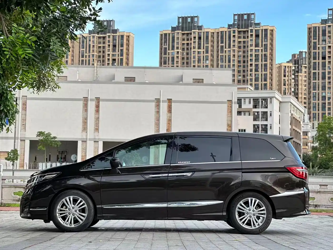 Honda Elysion 2016 2016 2.4L Fashion Edition