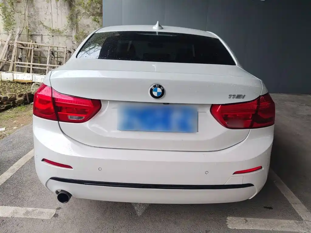 BMW 1 Series 2017 118i Design Package фото 6