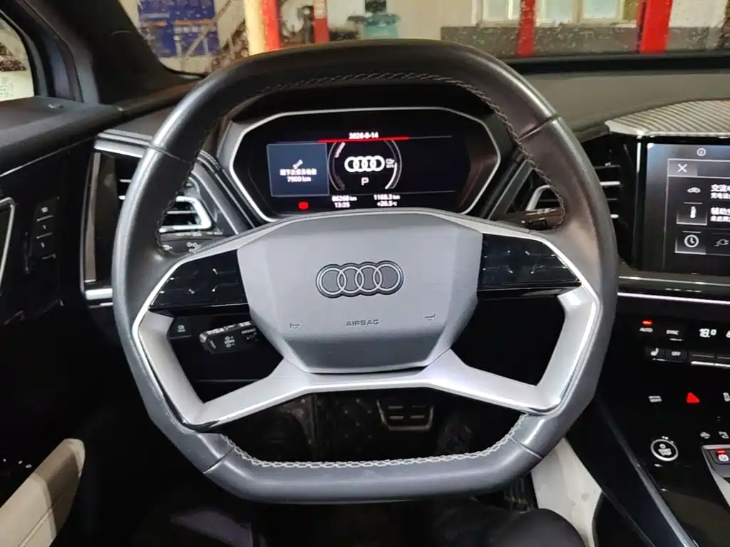 Audi Q4 e-tron 2022 2022 40 e-tron Creation Edition