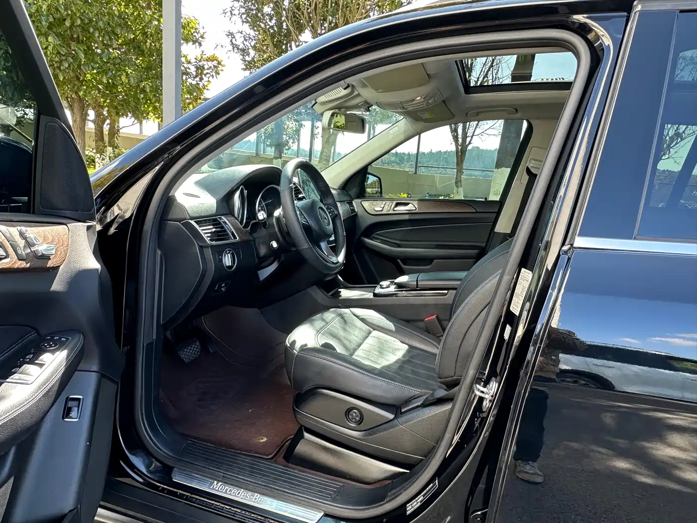 Mercedes-Benz GLE 2018 GLE 320 4MATIC Luxury Ultimate Edition фото 7