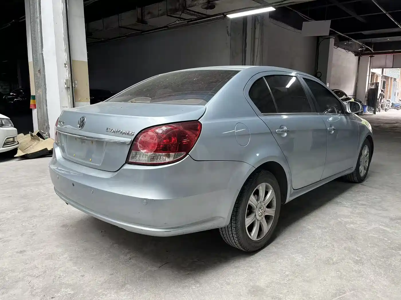 Volkswagen Lavida 2008 Model 1.6L Automatic Pinxuan Edition фото 4