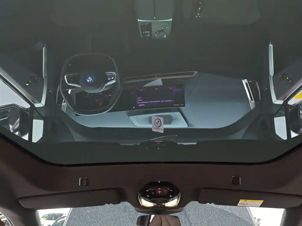 BMW iX 2022 xDrive40 фото 18