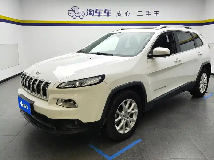 Jeep Cherokee 2016 — пригон из Китая