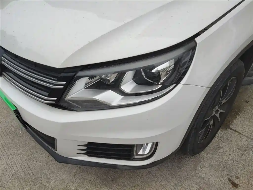 Volkswagen Tiguan 2013 1.8TSI Automatic 2WD Luxury Model фото 24