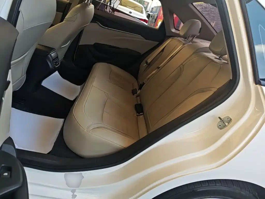 Photo 17 - Buick Excelle