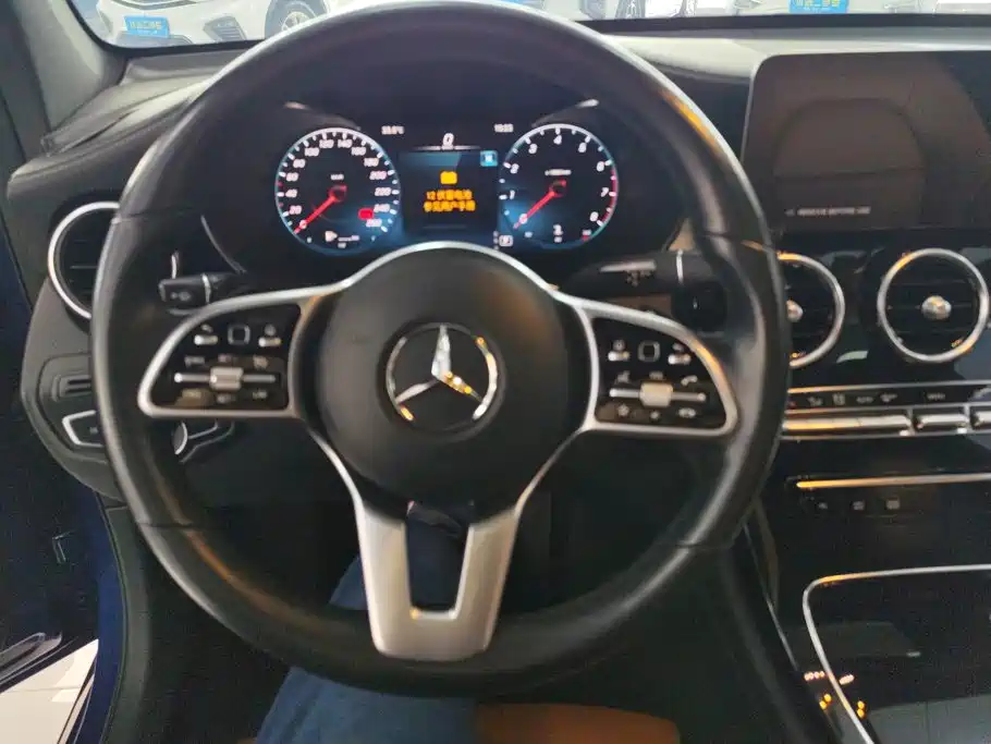 Mercedes-Benz GLC Coupe 2023 2022 GLC 260 4MATIC Coupe SUV