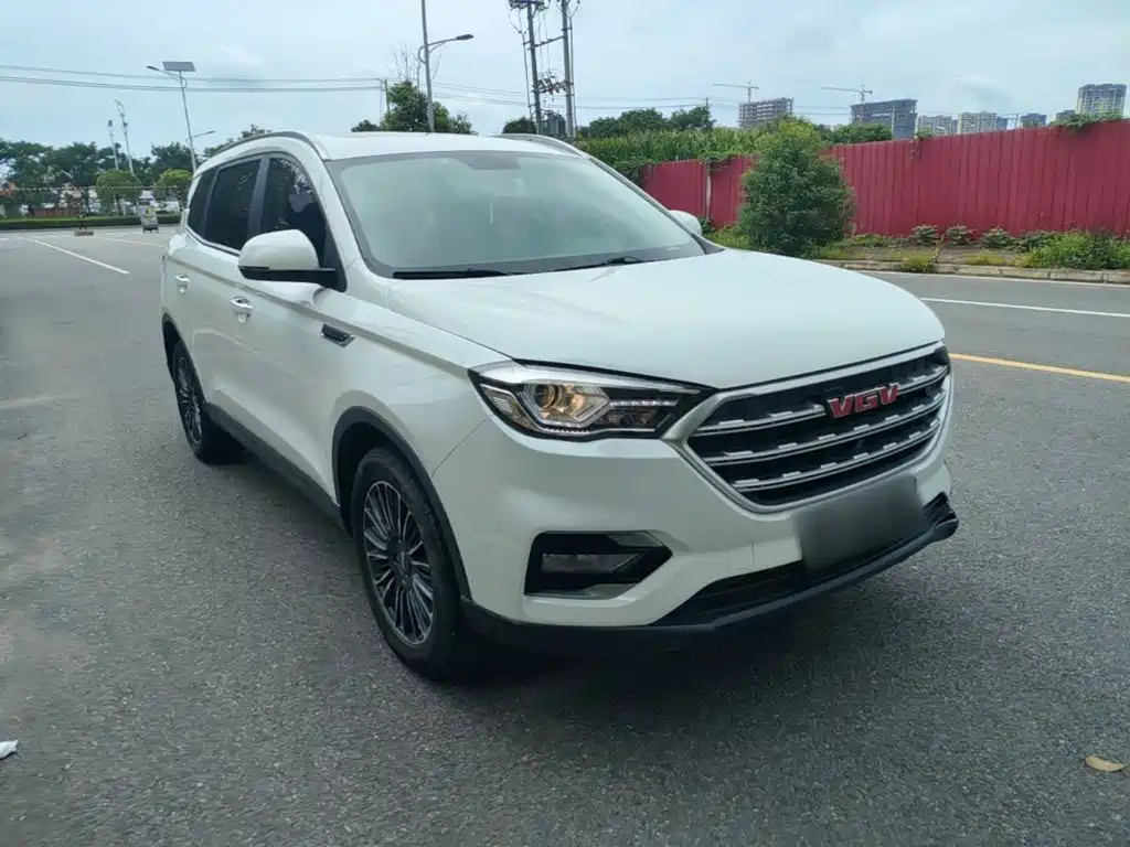 Sinotruk VGV VGV U70 2020 2020 Model 1.5T Auto Smart Elite 7-Seater