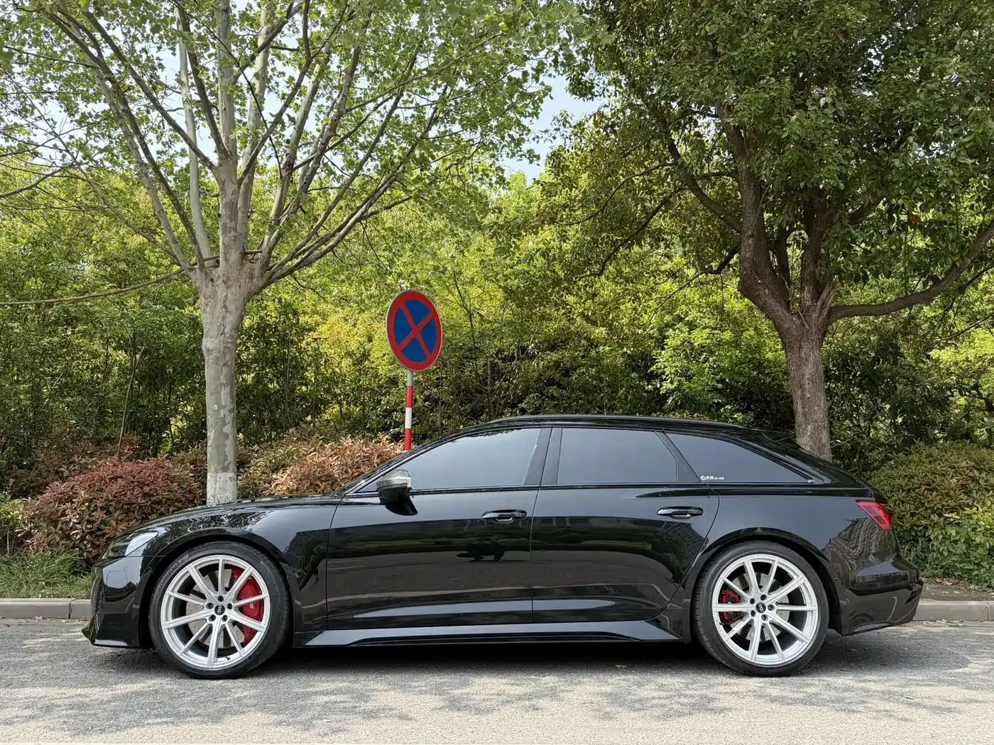 Audi RS 6 2021 RS 6 4.0T Avant фото 5