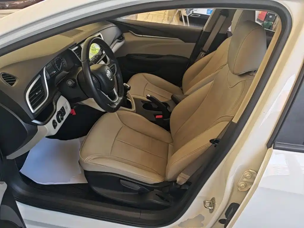 Photo 15 - Buick Excelle
