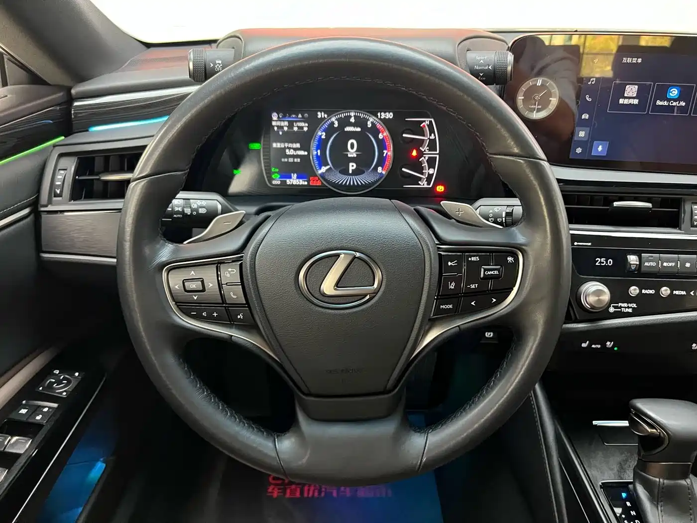 Lexus ES 2022 300h Excellence Edition фото 14