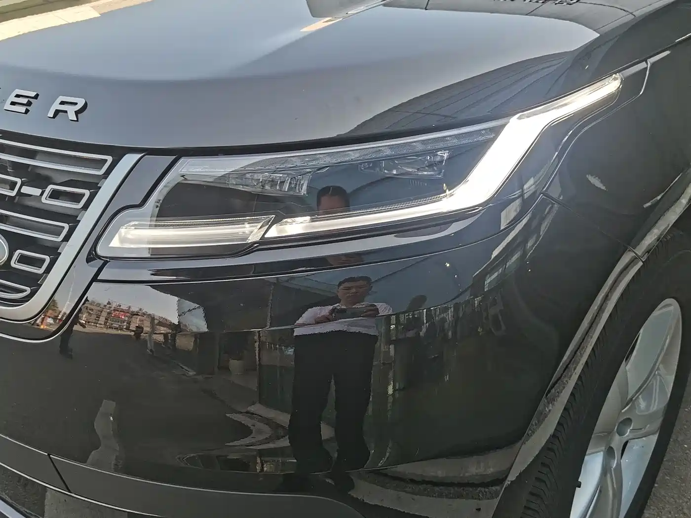 Land Rover Range Rover Velar 2025 S фото 16