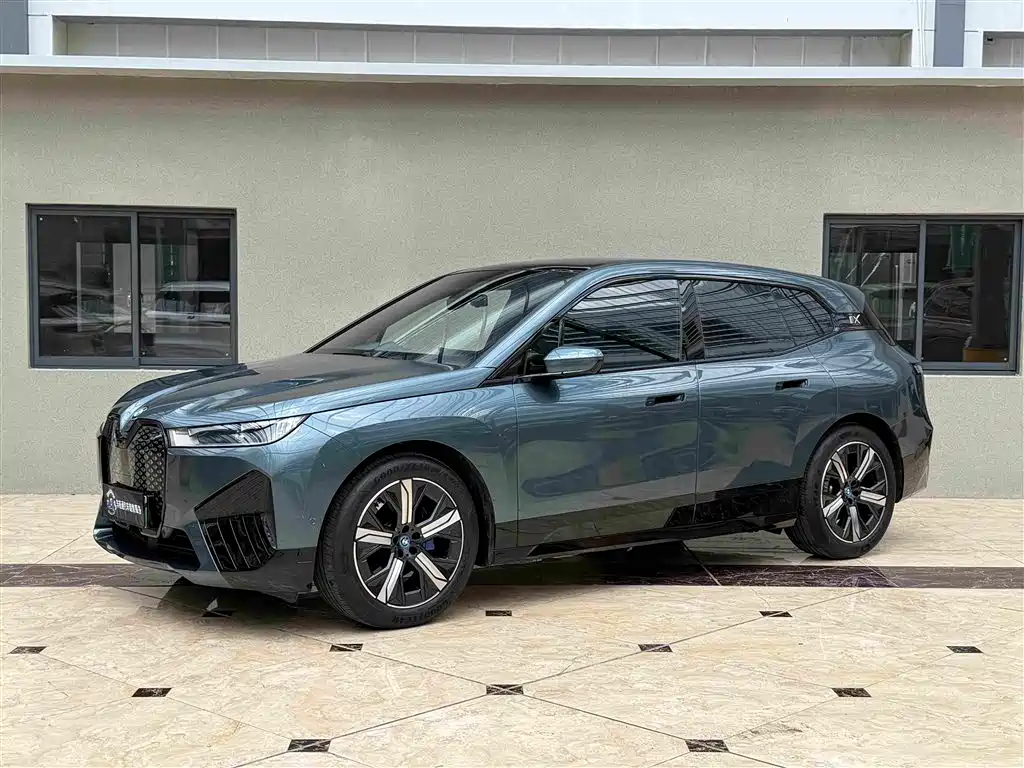 BMW iX 2024 2023 xDrive40
