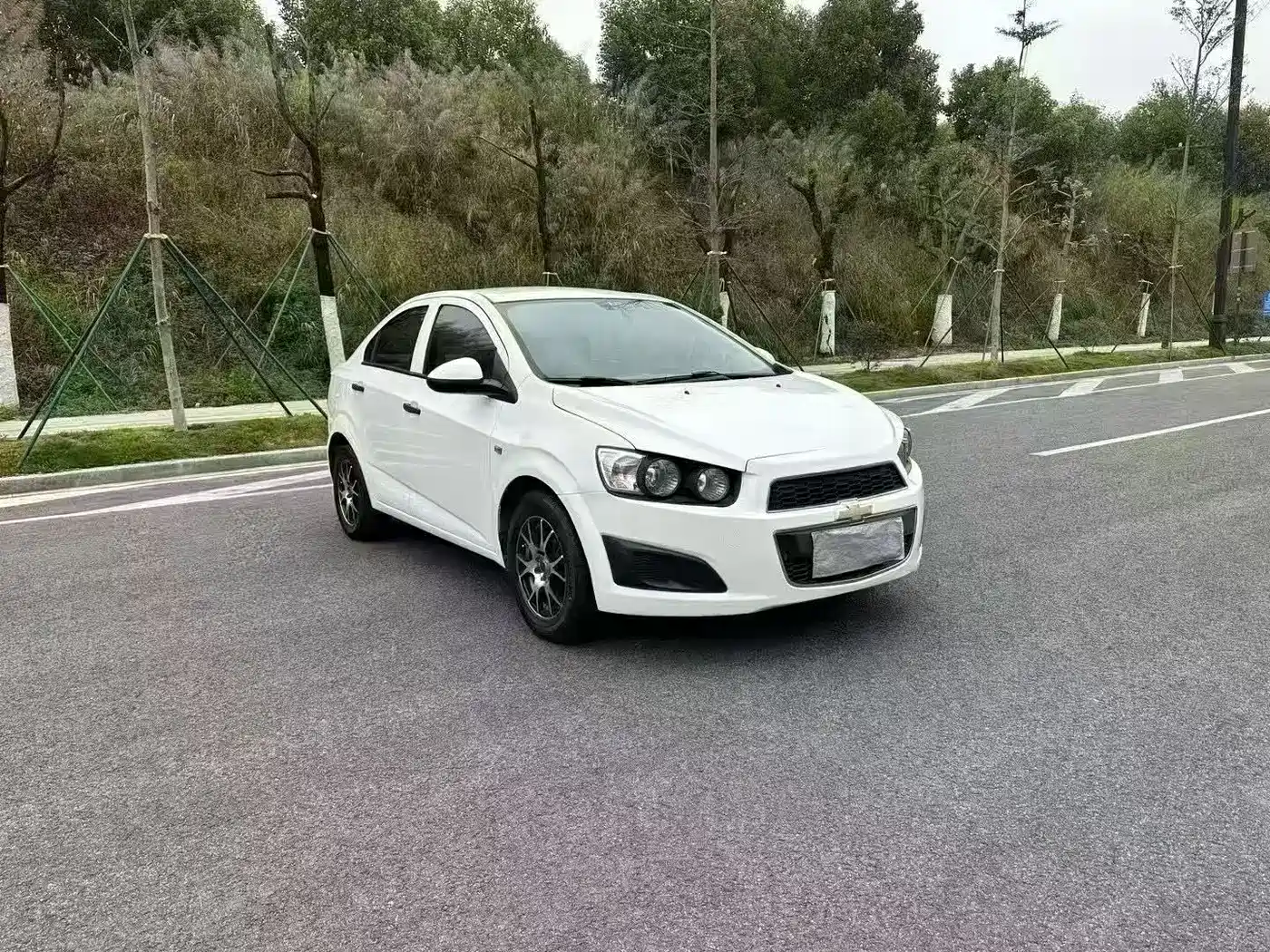 Chevrolet Aveo 2014 2011 Sedan 1.4L MT SL