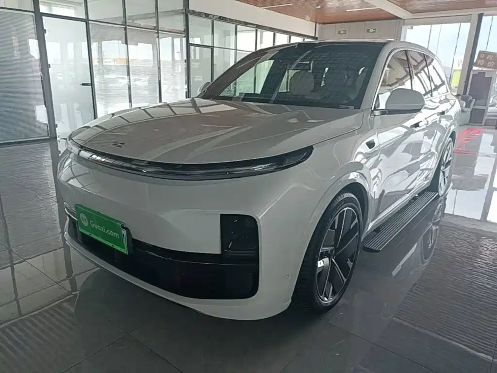 Li Auto L8 2025