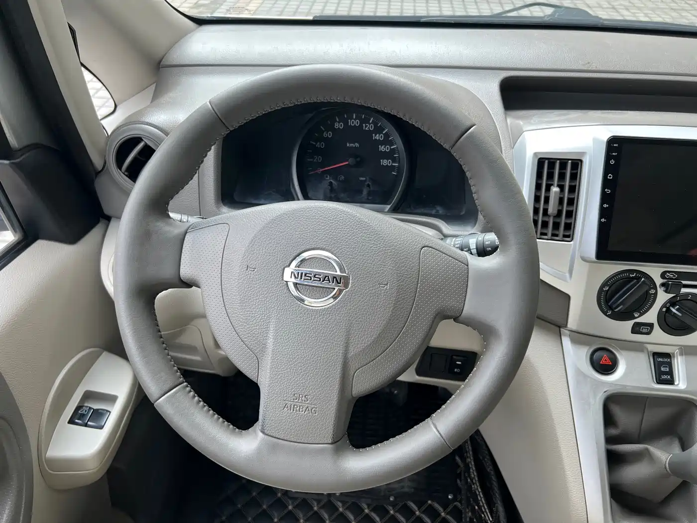 Nissan NV200 2015 2014 1.6L Manual Luxury (China V)