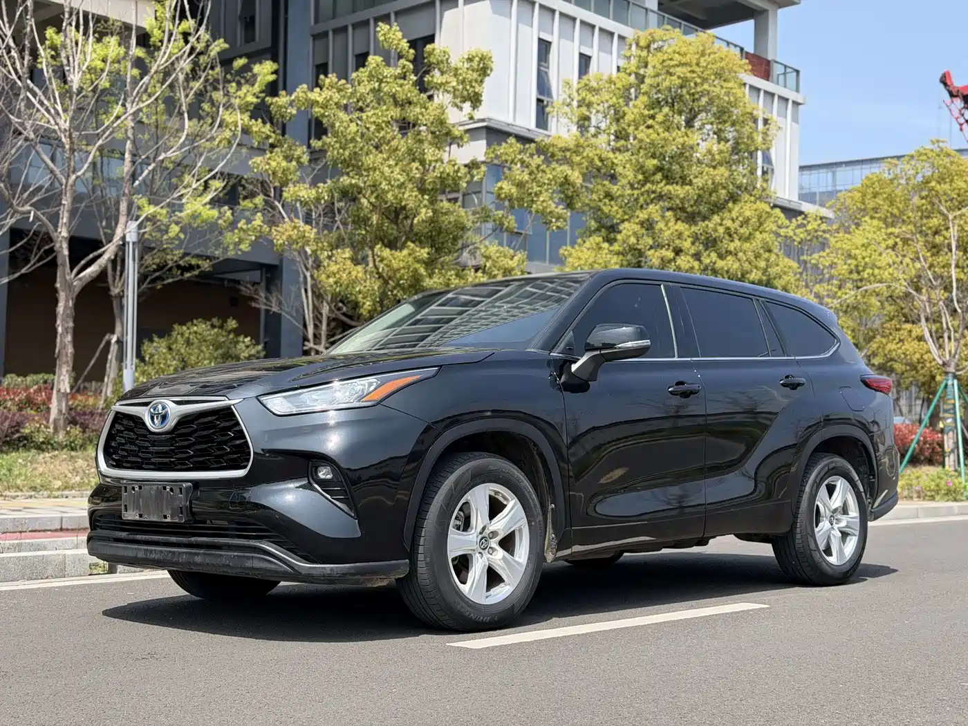 TOYOTA HIGHLANDER
