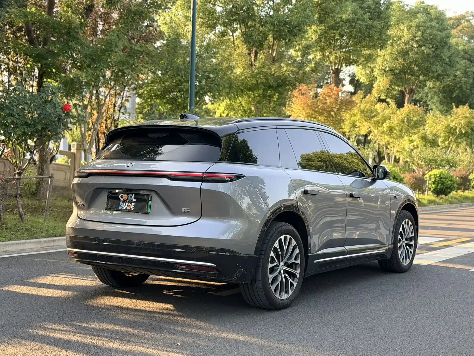 Фото 3 - NIO ES6