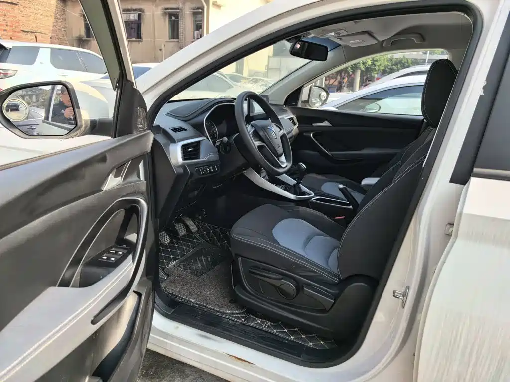 Baojun 530 2018 2018 1.5T Manual Elite (China V)