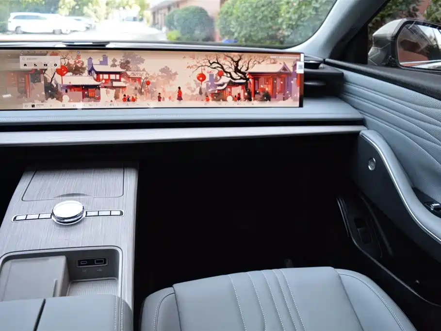 Geely Galaxy Galaxy E8 2025 2024 Model 550km RWD Soaring Dragon Edition