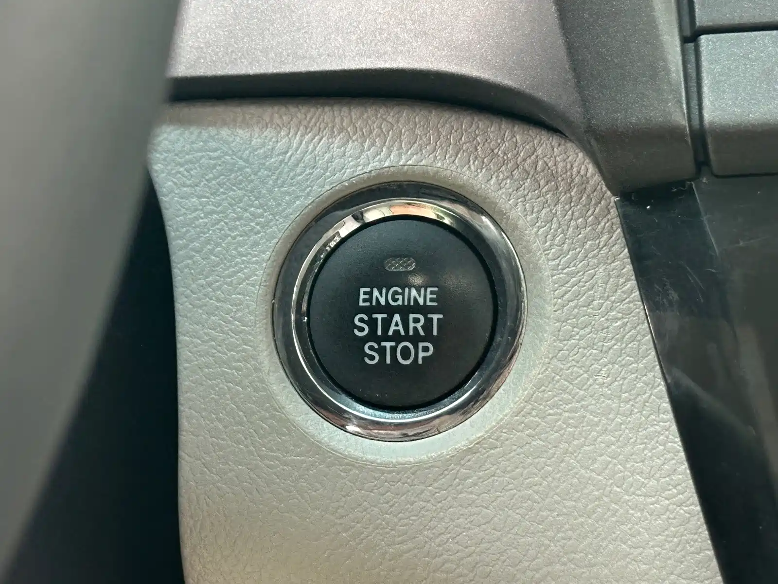 Photo 28 - Toyota Sienna