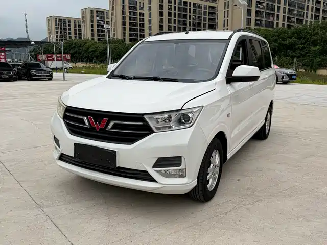 Wuling Hongguang 1.5L, S Стандарт, LAR