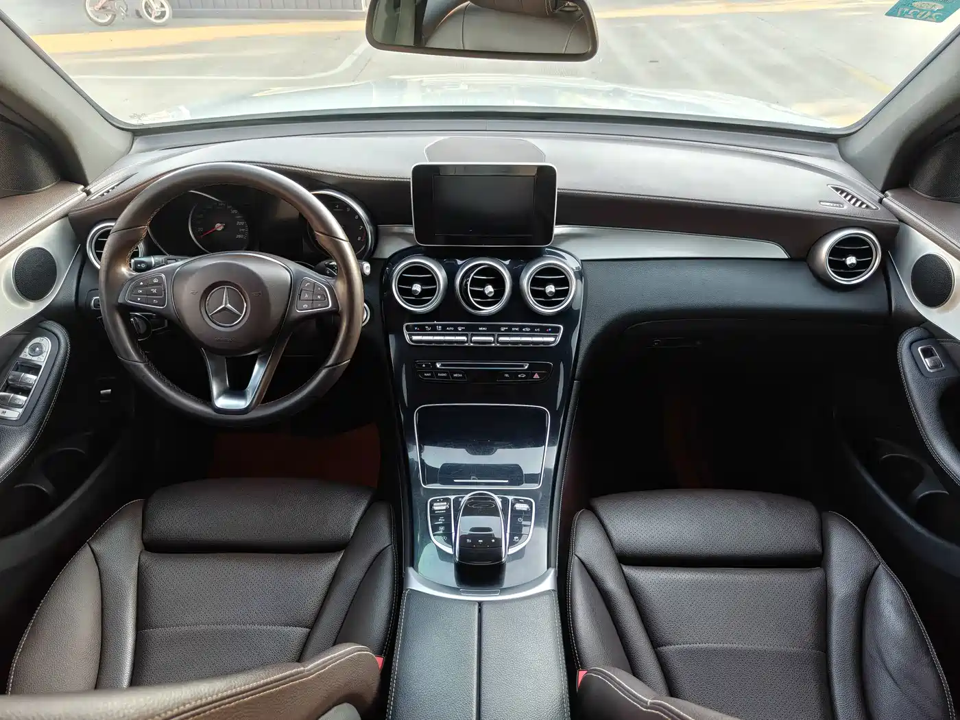 Фото 6 - Mercedes-Benz GLC