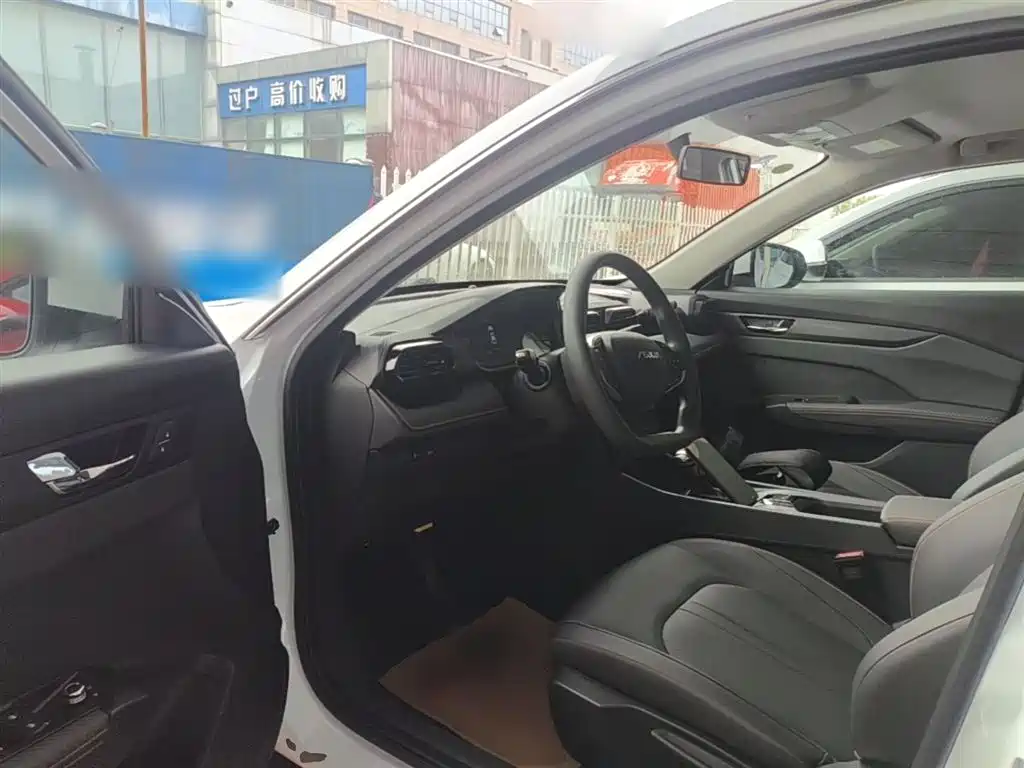 DONGFENG FENGSHEN YI HYUN