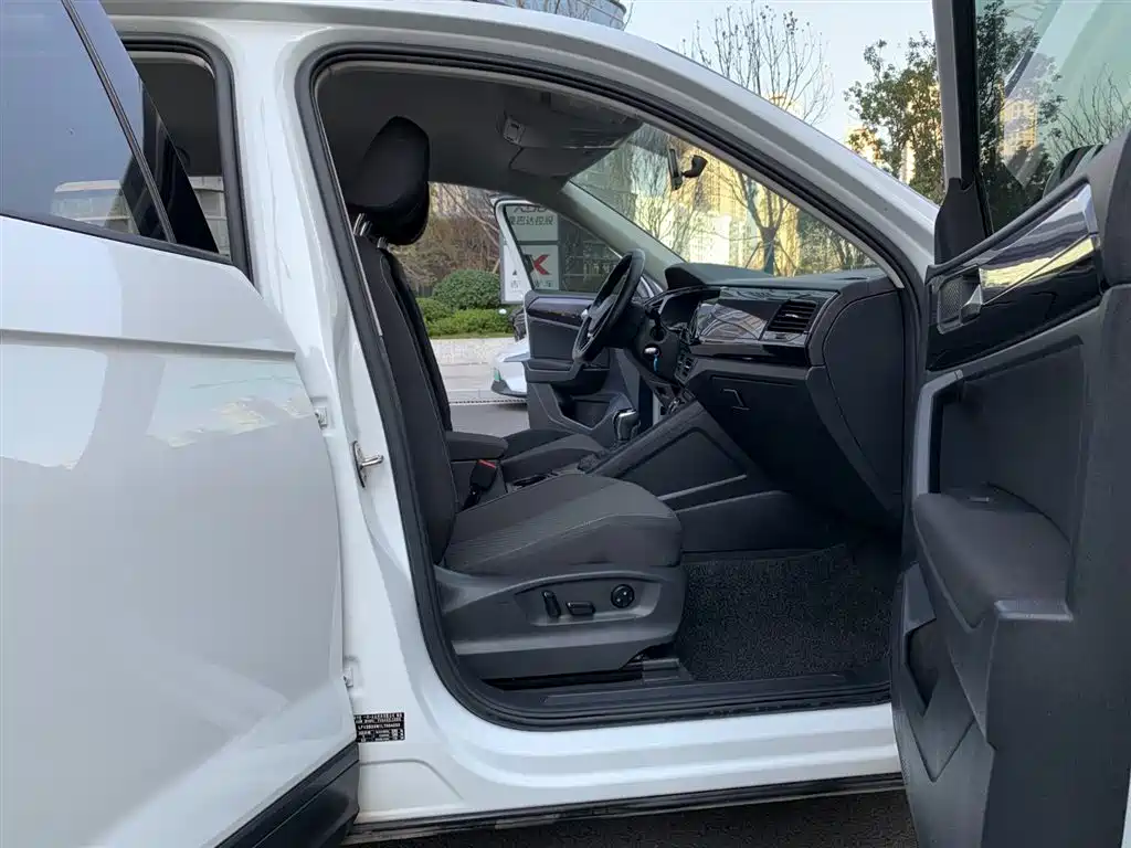 Volkswagen Tayron 2020 280TSI 2WD Comfort Smart Edition фото 13