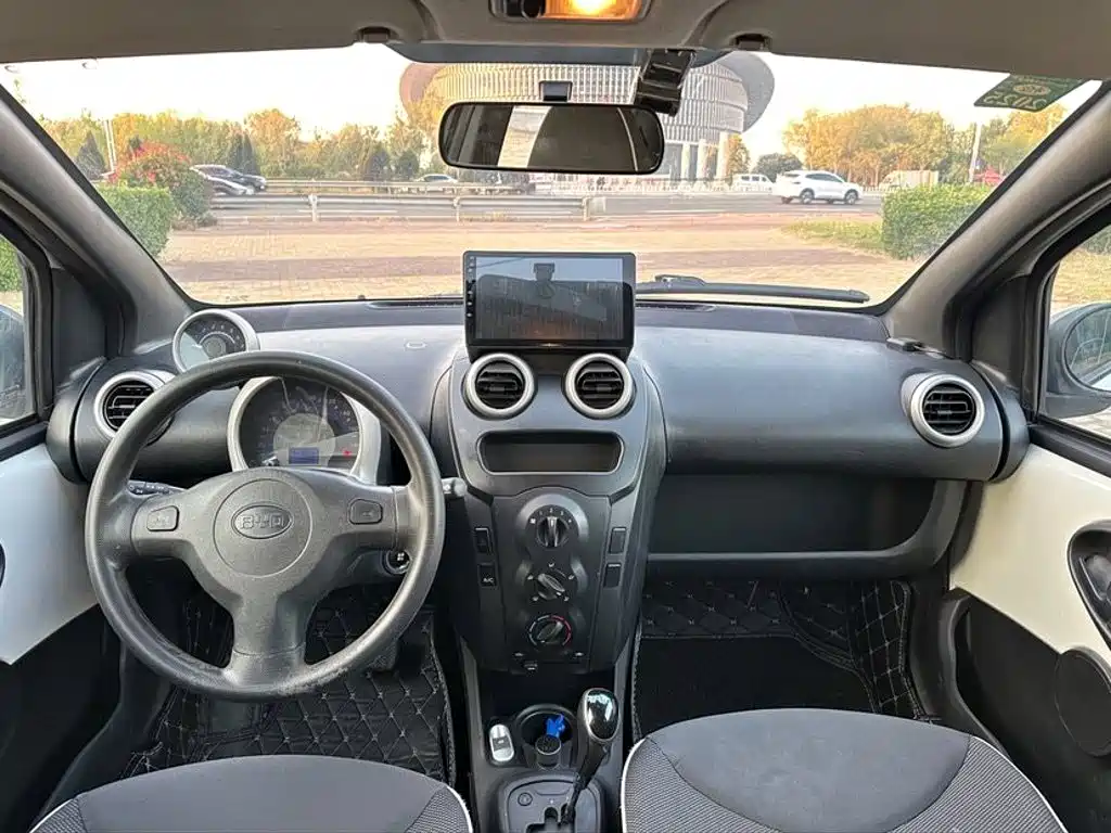 BYD F0 2017 2015 1.0L AMT Xuan Cool Edition