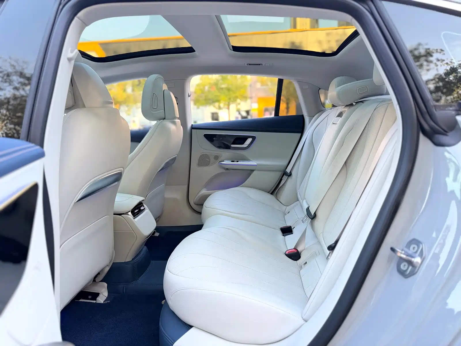 Фото 6 - Mercedes-Benz EQE