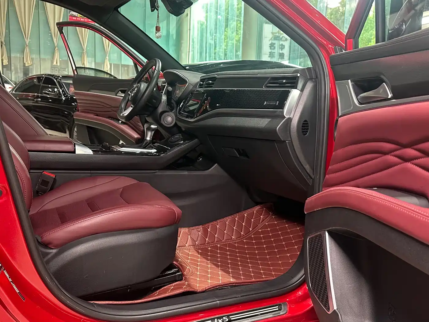 Dongfeng Fengguang Fengguang ix5 2019 2019 280TGDI CVT Smart Edition China V