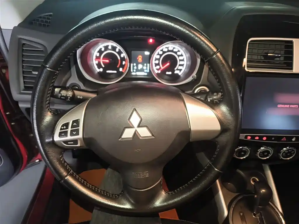 Mitsubishi ASX 2016 2.0L CVT 2WD Navigation Edition фото 11
