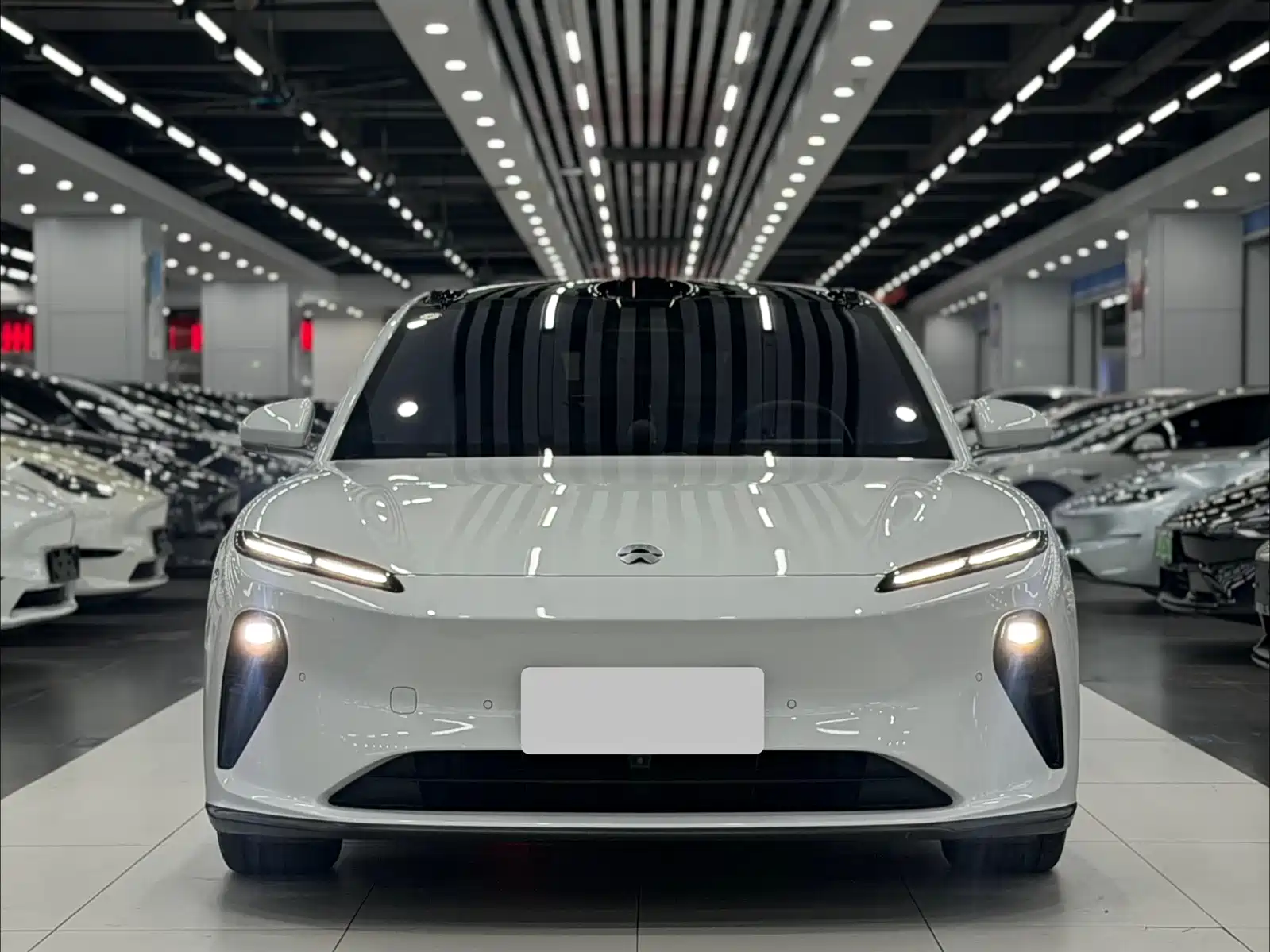Фото 2 - NIO ET5