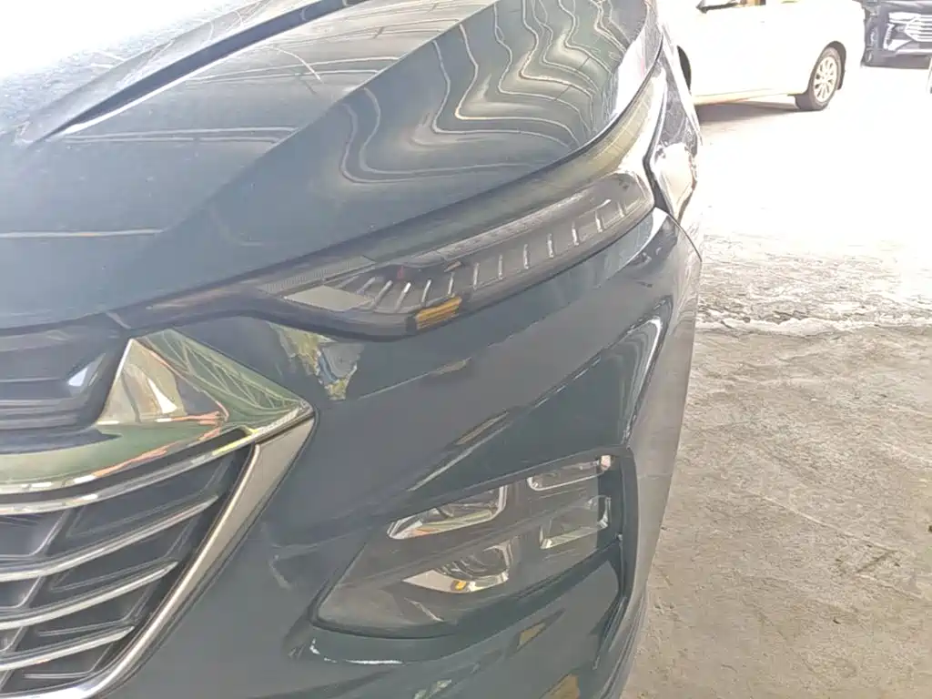 Фото 24 - Wuling Motors Wuling Victory