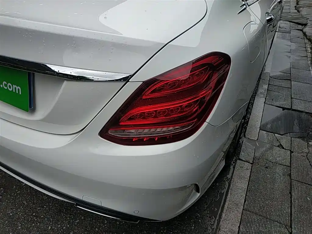 Mercedes-Benz C-Class 2017 C 180 L Sport фото 8