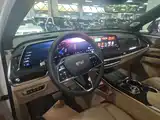 Фото 10 - Cadillac XT5